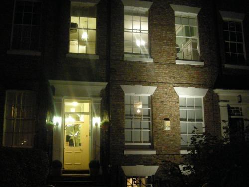 Blossoms York Guesthouse Exterior foto