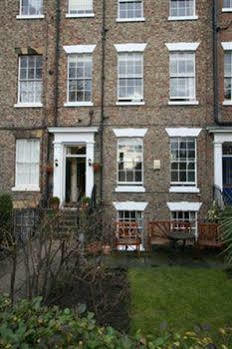 Blossoms York Guesthouse Exterior foto